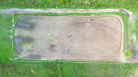 Aerial-view-of-three-horsemen