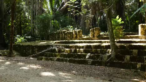 Edificio-De-Columnas-Gemelas-En-El-Sitio-Maya-De-Kohunlich---Quintana-Roo,-México