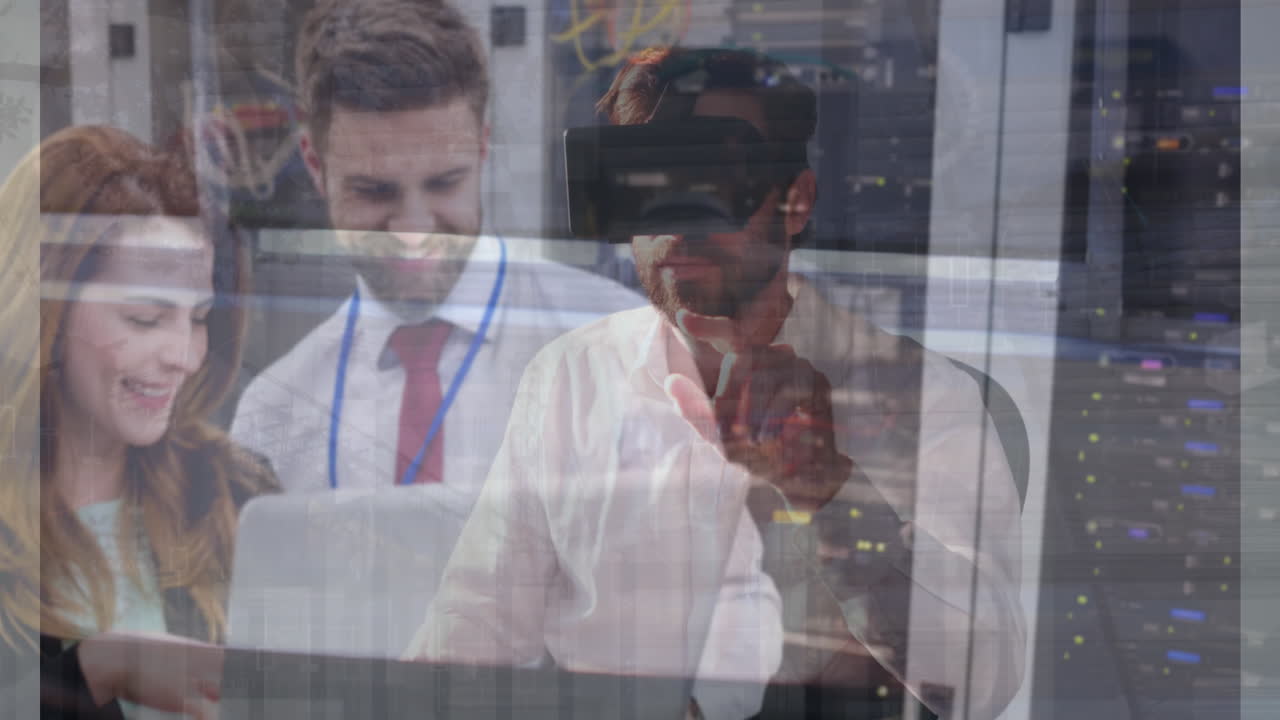 Animation af databehandling og bylandskab over forskellige forretningsfolk på kontor.