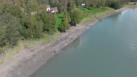 Aerial-footage-of-the-Kenai-River-in-Soldotna,-Alaska