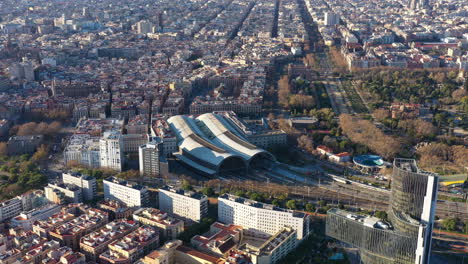 Barcelona,-Frankreich,-Bahnhof,-Luftaufnahme,-Sonnenuntergang,-Spanien