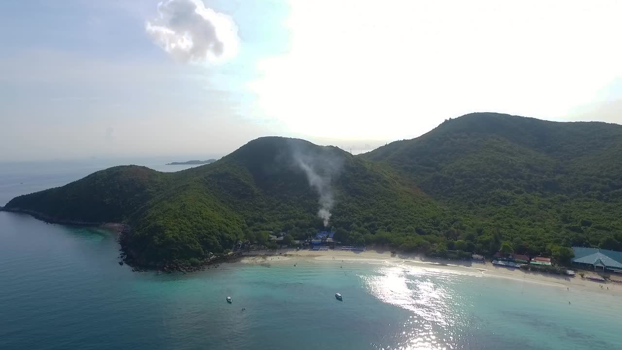 열대 섬 해변 의 공중 사진