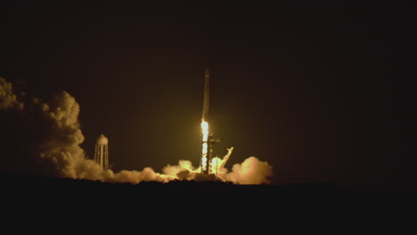 lanzamiento del transbordador espacial de la nasa