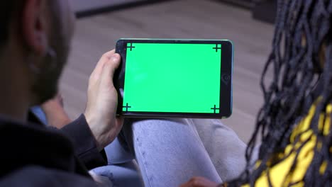 monitor de pantalla verde de la tableta para la película de video