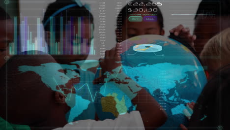 animación del procesamiento de datos sobre los niños que miran el globo