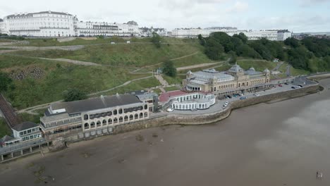 Vista-Aérea-Del-Spa-De-Scarborough-Y-La-Bahía-Sur