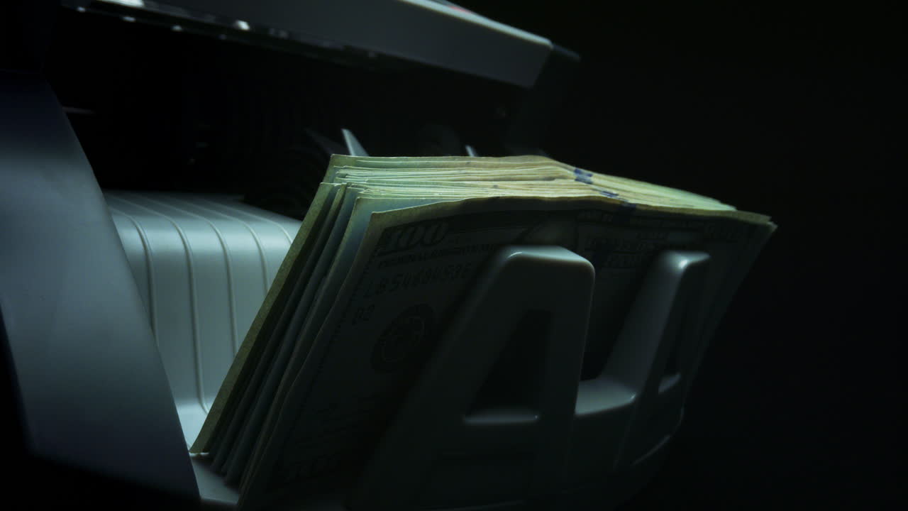 Electronic cash counting machine