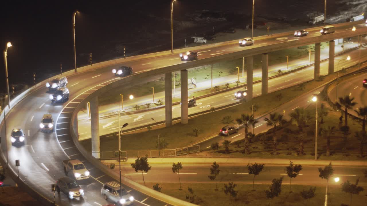 코스타 베르데 밤 고속도로 해안선 4k 24fps