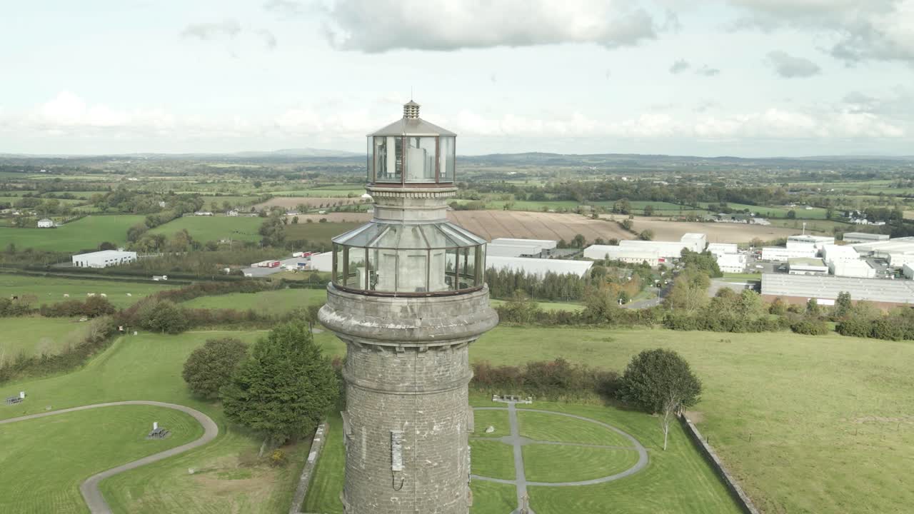 아일랜드 스 (kells) 에 있는 로이드 (lloyd) 언덕에 있는 유리 랜턴