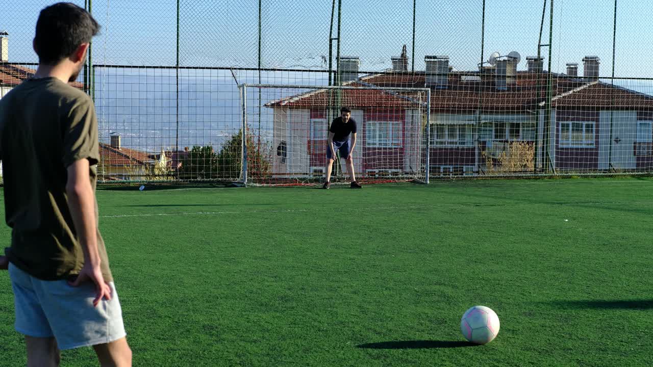 젊은 남자 축구 선수