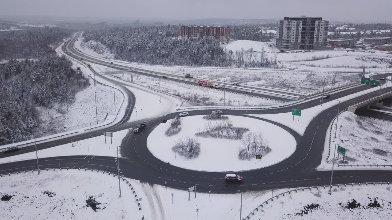 겨울 아침의 순환교통