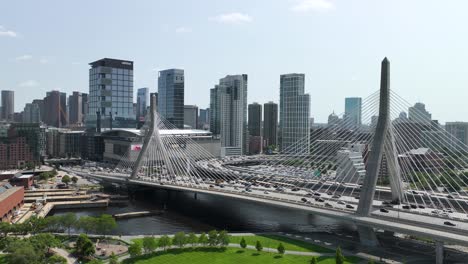 Time-lapse-of-rush-hour-traffic-passing-over-The-Zakim-bridge-in-Boston,-Massachusetts