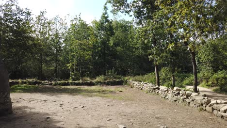 Panoramablick-Von-Rechts-Nach-Links-Auf-Den-Manio-Riesen-In-Carnac-In-Der-Bretagne