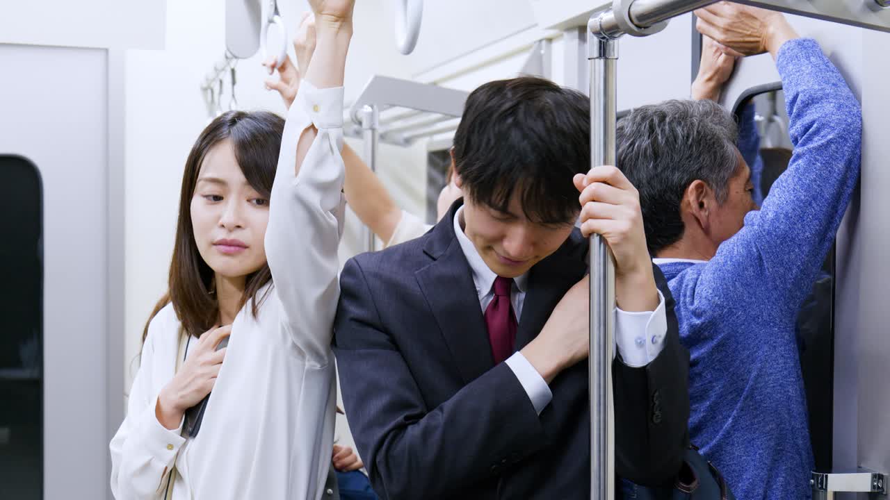 열차에 있는 사람들