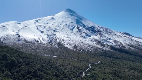 volcán osorno en petrohue en los lagos, chile