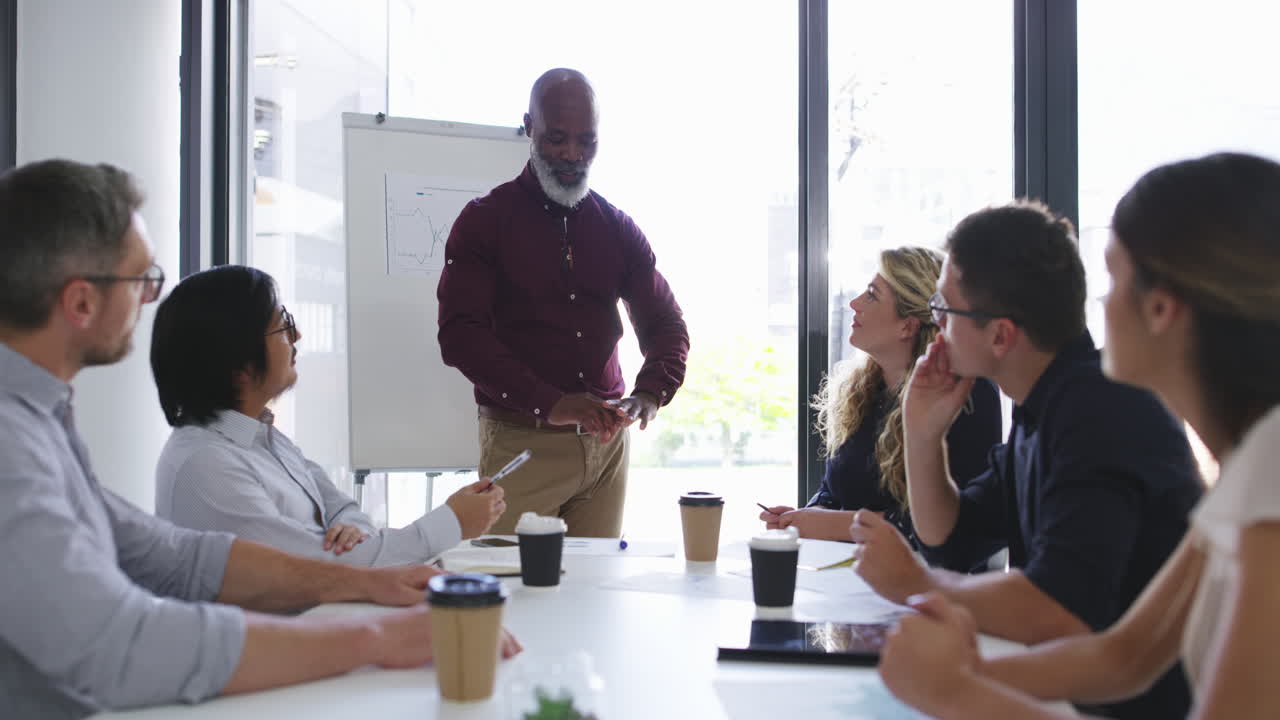 llevarlos a través del plan de acción