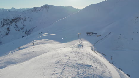 Luftaufnahme-Des-Skigebiets-Zwölferkogel-In-Österreich---Drohnenaufnahme