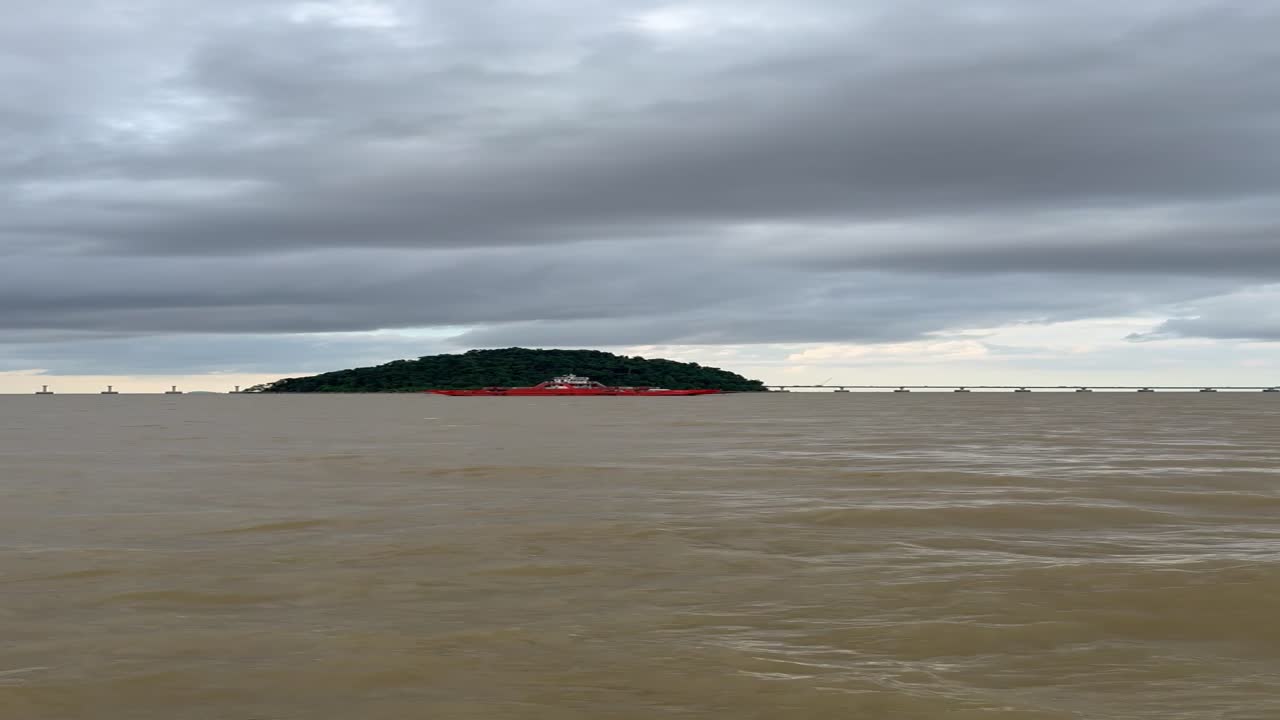 The ferry crosses the Batang Lupar river, connecting Sebuyau and Triso as part of the coastal road route often used as a shortcut between Kuching and areas like Sarikei or Sibu