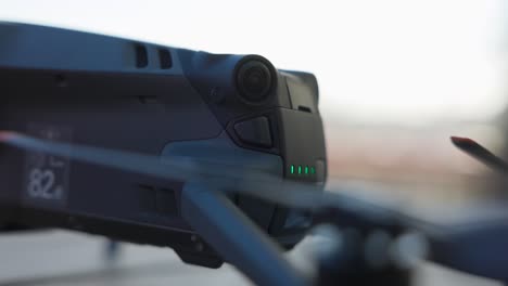 detalles de los componentes del avión no tripulado dji mavic 3 pro