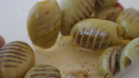 aceitunas verdes a la parrilla