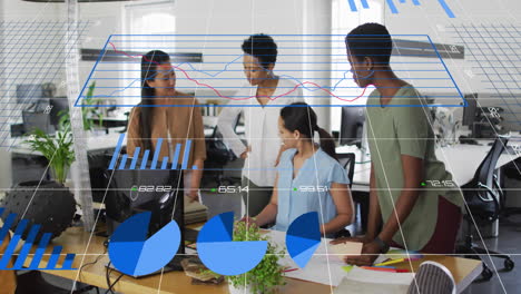 Animación-Del-Procesamiento-De-Datos-Financieros-Sobre-Diversos-Colegas-Que-Se-Reúnen-En-La-Oficina