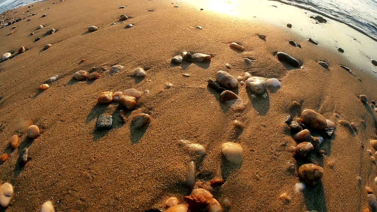 비치 웨이브 록 4k