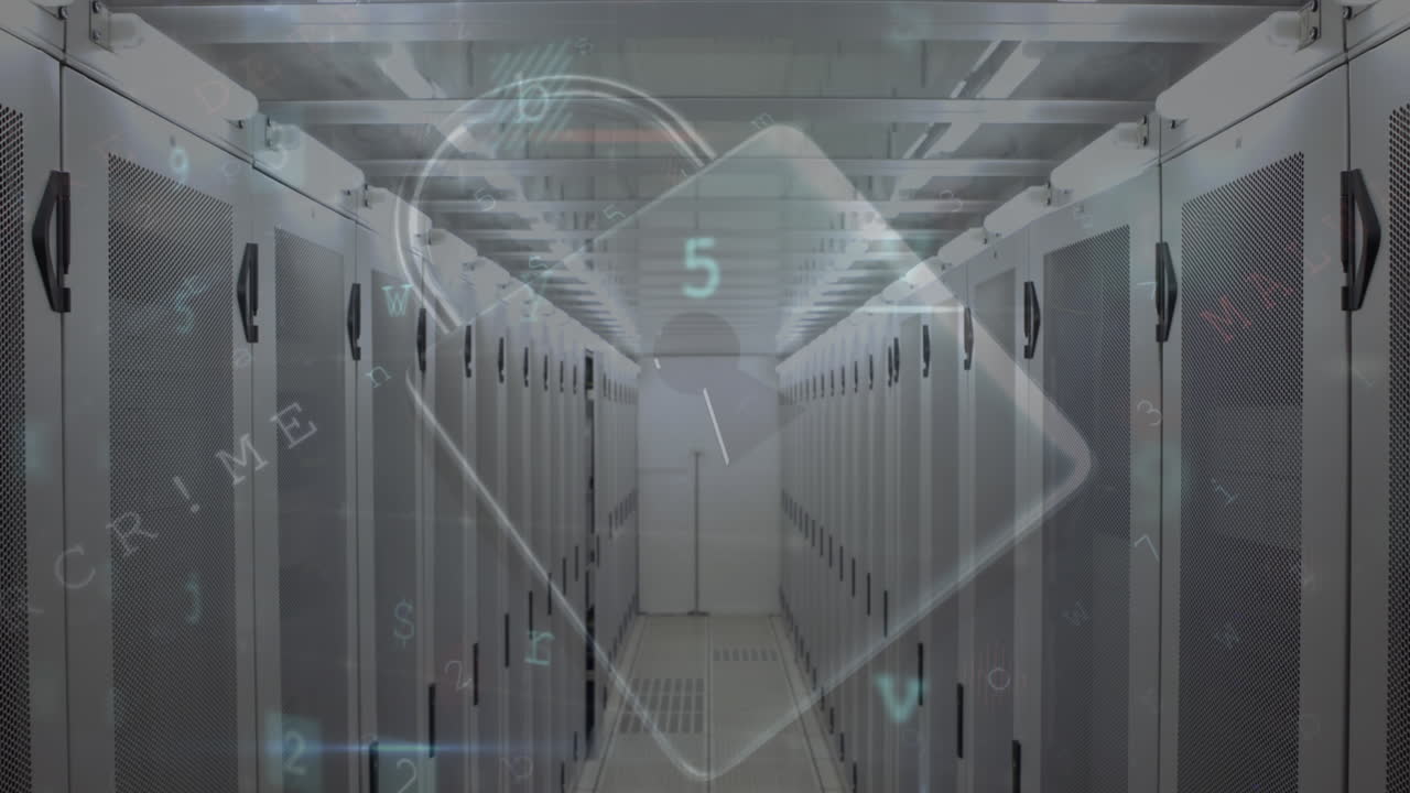 animación del procesamiento de datos con advertencia de ataque cibernético sobre cerraduras y servidores informáticos