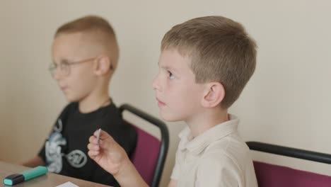 lección de inglés para niños en edad preescolar