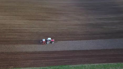 Tractor-Arando-Toma-Aerea