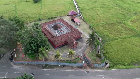 oldest temple in kerala areal shot in the middle of beautiful greenery, nostalgic traditional temple of kerala, onam vibes,kerala traditional temple , chennamath mahadevar temple chathannoor kollam