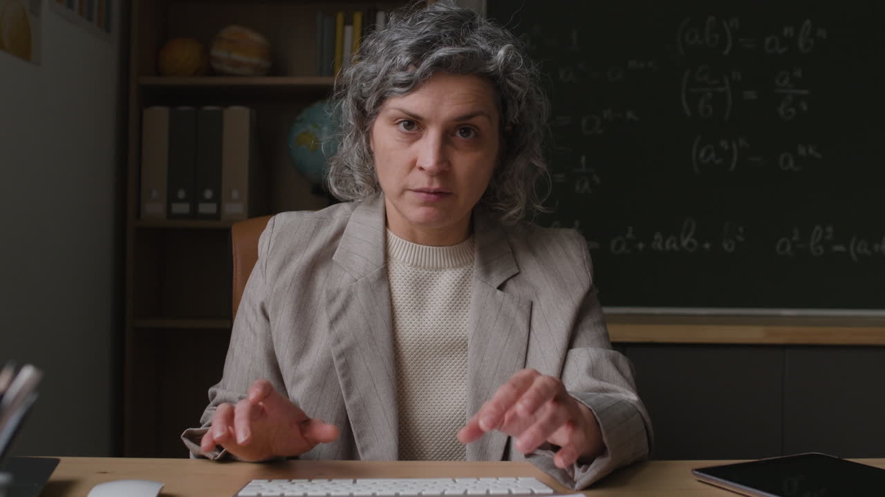 Teacher giving an online lesson