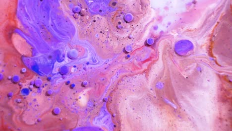 arte fluido abstracto con tonos púrpura y rosa