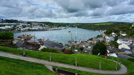 vista de lapso de tiempo sobre fowey de polruan