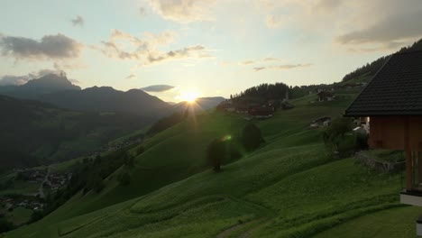 Summer-sunset-in-South-Tyrol,-Italy