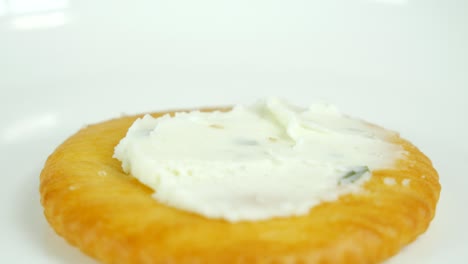 round crackers with herb cheese