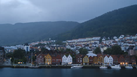 Evening-Timelapse-of-BERGEN,-BRYGGEN-in-Norway-with-heavy-rain