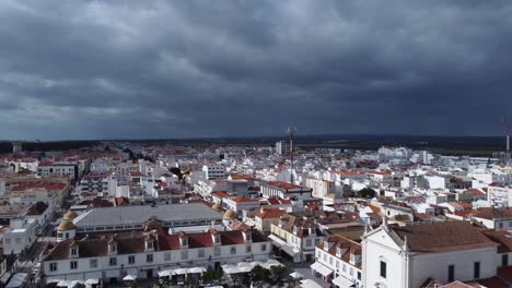 vista aérea de vila real de santo antónio, algarve - portugal