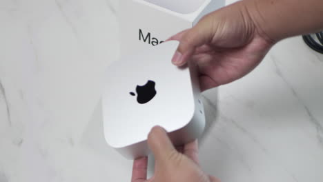 new apple mac mini (2024). latest mac mini model has been downsized to a 5-inch square, featuring the powerful m4 and m4 pro chip for integrated apple intelligence.