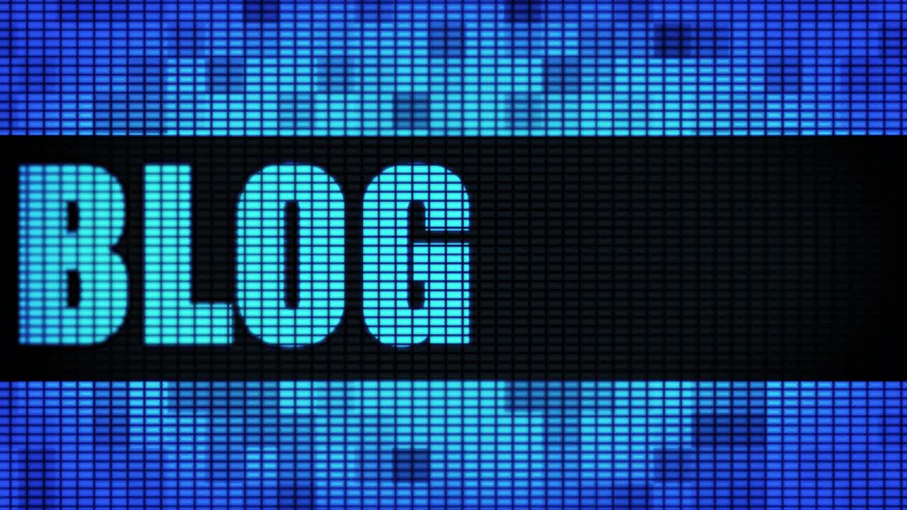LED Display Showing 'Blog' and 'Big'