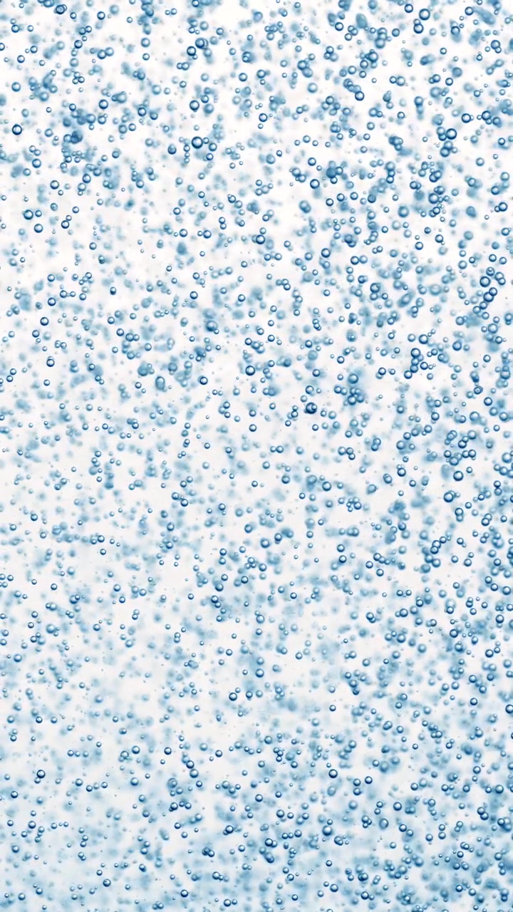 Sfondo astratto di bolle d'acqua blu con sfere d'aria galleggianti