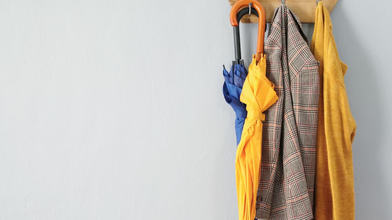 paraguas, blazer, suéter colgado en el gancho 4k