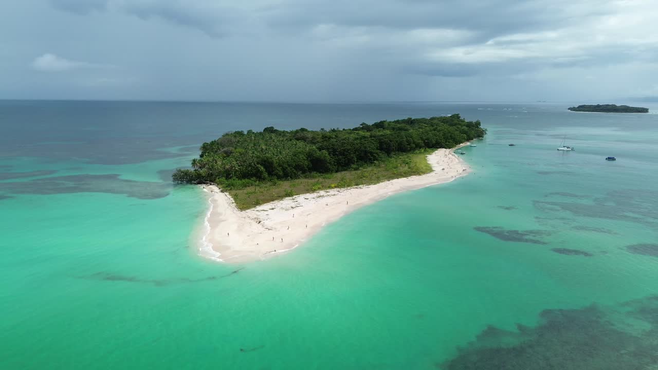 isla de cayo zapatilla, bocas del toro, panamá