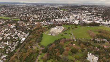 panoramic aerial view of auckland city with the war memorial museum
