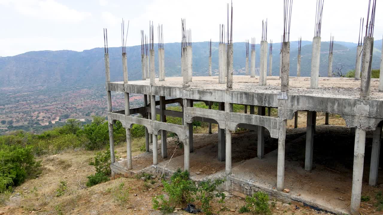 ingeniero africano inspector vigilancia operativo drone piloto