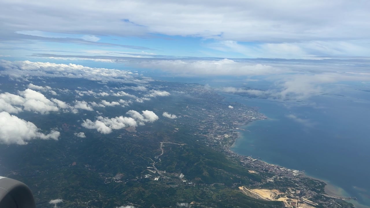 Flyrejse fra Manila til Boracay, udsigt fra flyvindue, POV, Filippinerne, Sydøstasien rejse