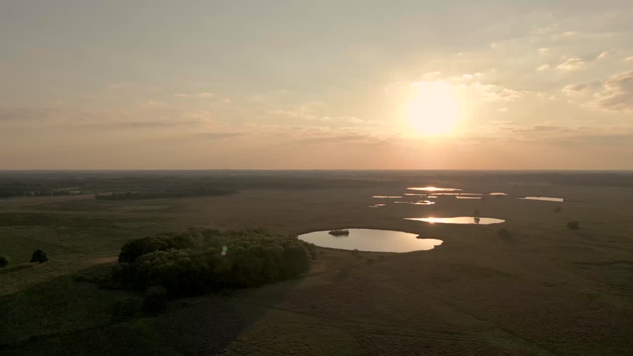 해가 뜨거나 해가 지면 헤이드와 무어랜드 풍경