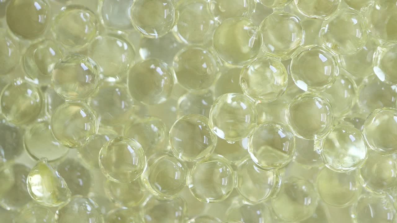 반이는 습한 공의 비디오입니다.