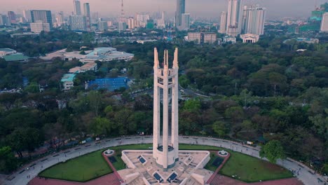 Museleo-of-Quezon-Memorial-Circle