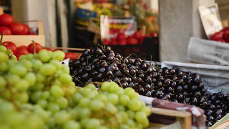 frutas en un puesto de mercado