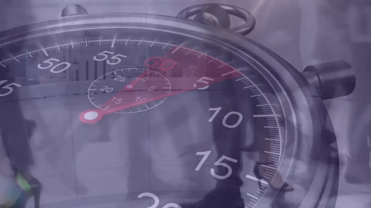 앞면 에 스토프워치 를 가지고 빠르게  ⁇ 고 있는 사람 들